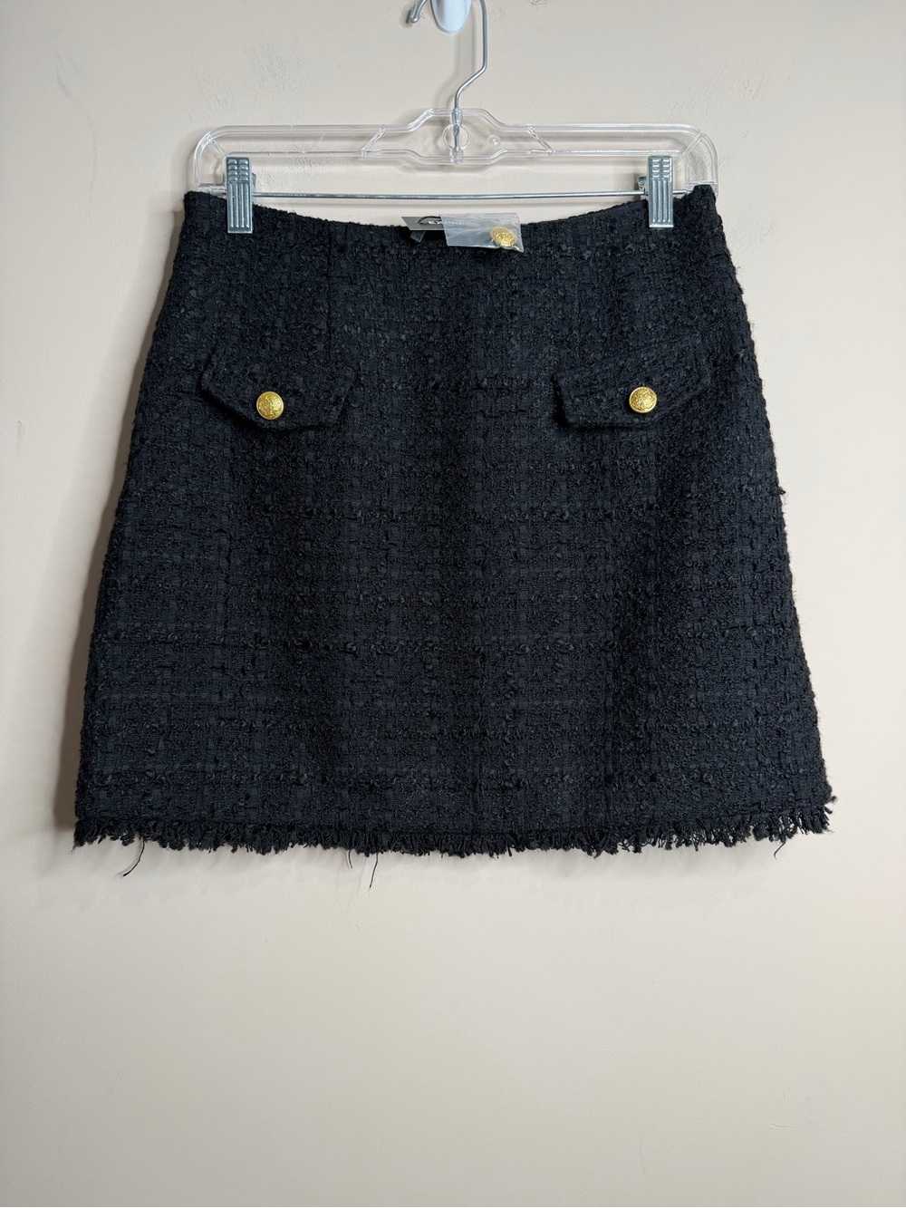 Express Black Tweed Mini Skirt Gold Button Frayed Hem Boucle High Waist Sz 2 H5 - Picture 2 of 8